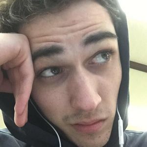 Meet your Posher, Alex